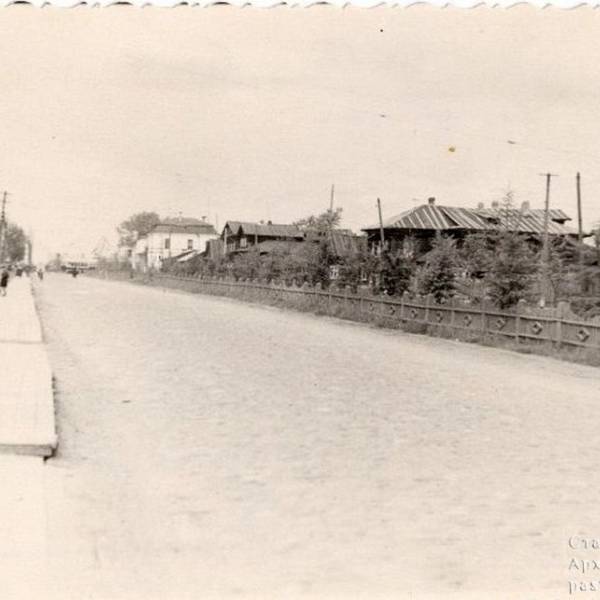 Вид улицы Суворова. 16 июня 1957 г.