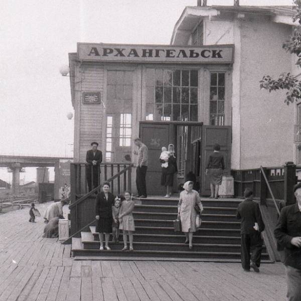 Железнодорожный вокзал Архангельск. 1964 год