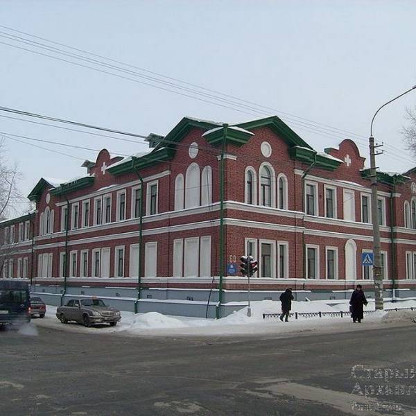 Памятник архитектуры. Богадельня Андреева