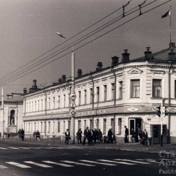 Бывшая Торговая ул. (Магазин Снежинка). 1980 год.