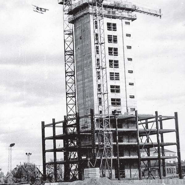 Строительство Здания проектных организаций, пл. Ленина, 4. Фото 1970-х гг.
