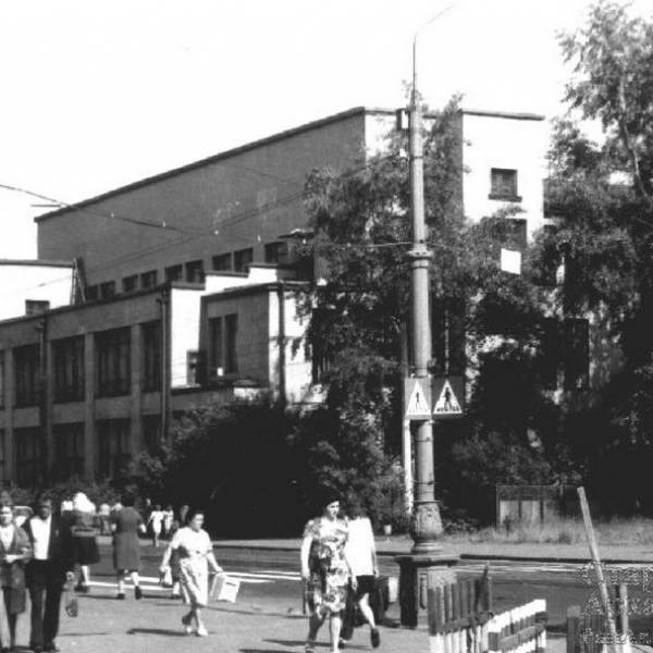 пр. П.Виноградова,78. Здание Государственного банка в 1960-х гг.