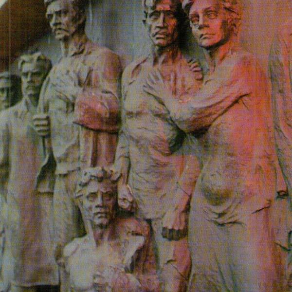 Фрагмент памятника жертвам интервенции на Севере 1918-1920 гг.