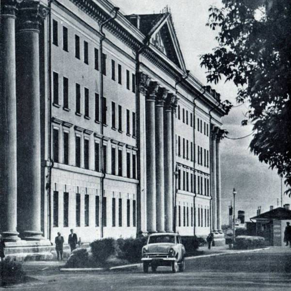 Административное здание на ул. К. Либкнехта