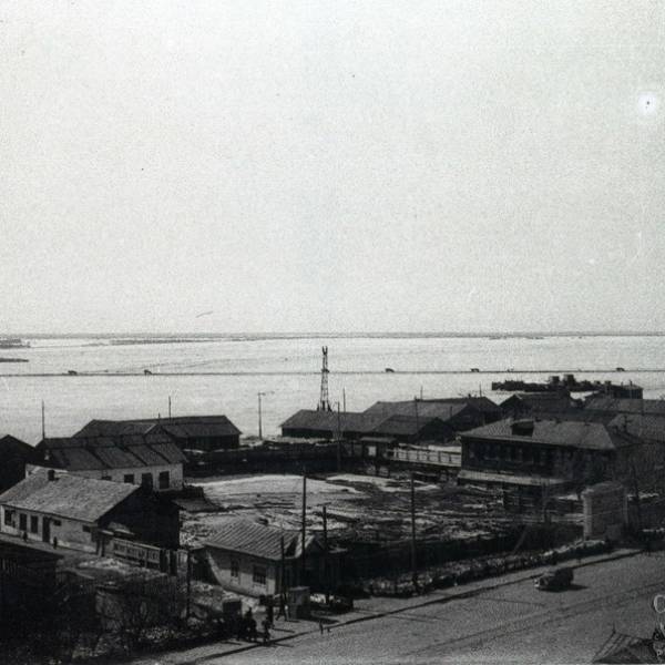 Вид на Северную Двину с крыши школы №19