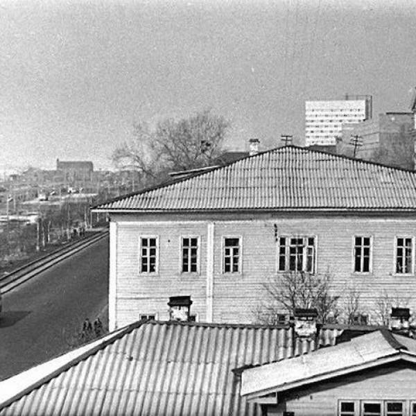 Вид с крыши общежития ЛМФ. 1974 год