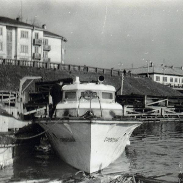 Адмиральский катер 'Стремительный' в яхт-клубе. 1965 год.