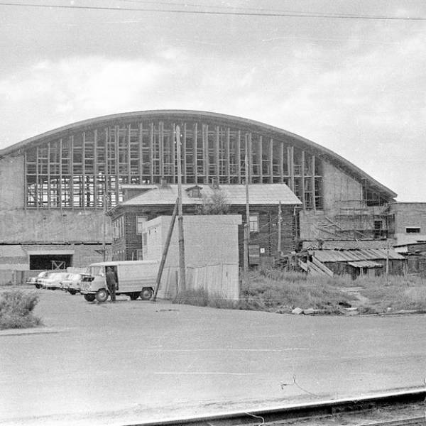 Строительство крытого катка. 1979 год