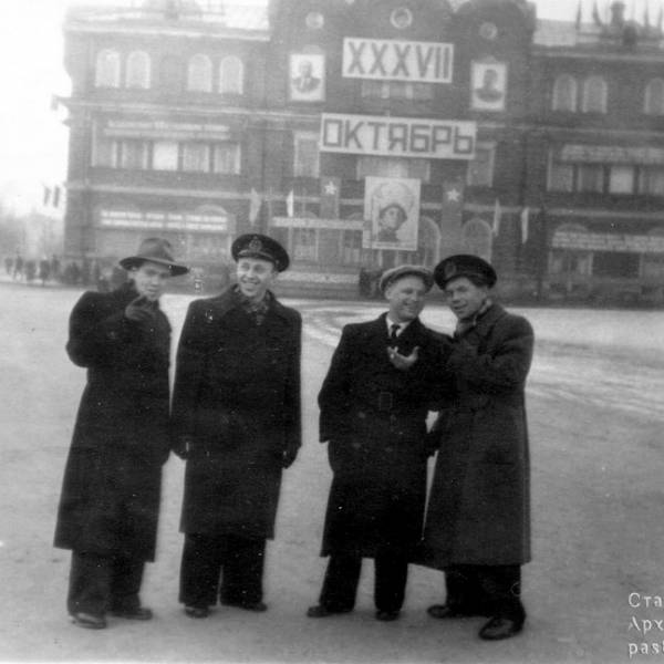 Площадь Профсоюзов. Октябрь 1954 год