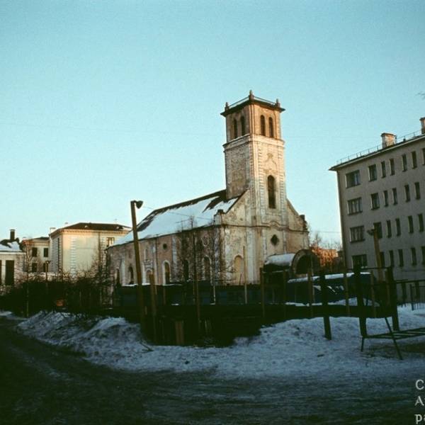 Лютеранская церковь св. Екатерины. Вид со дворов. 1985 год