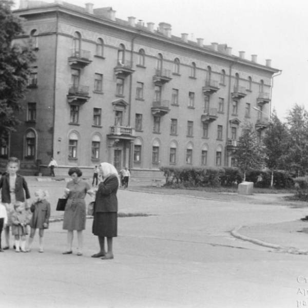 Начало улицы Логинова. 1968 год